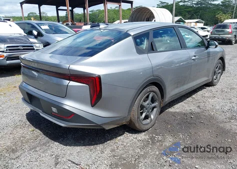 2025 Kia K4 Lxs из США, поврежденный, VIN 3KPFT4DE7SE026605